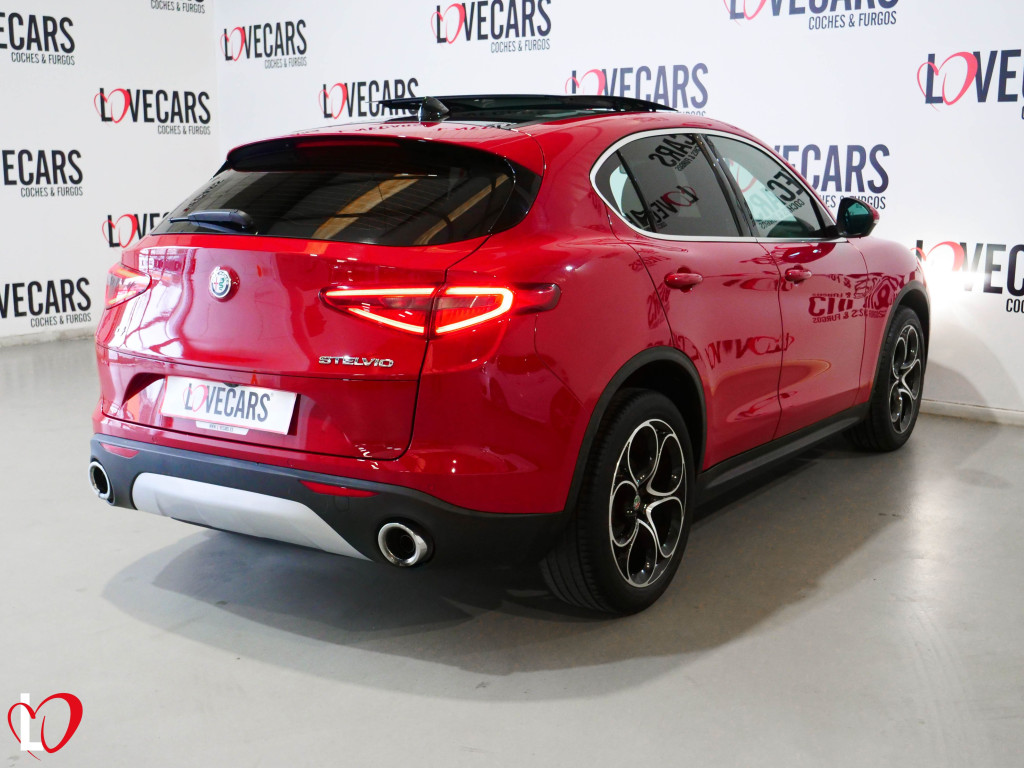 ALFA ROMEO STELVIO 2.2 D AUT. Q4 EXECUTIVE TECHO 210 de segunda mano