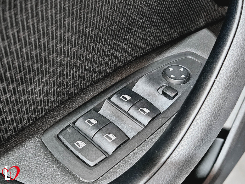 BMW X1 sDRIVE 18D AUTOM. 150 de segunda mano