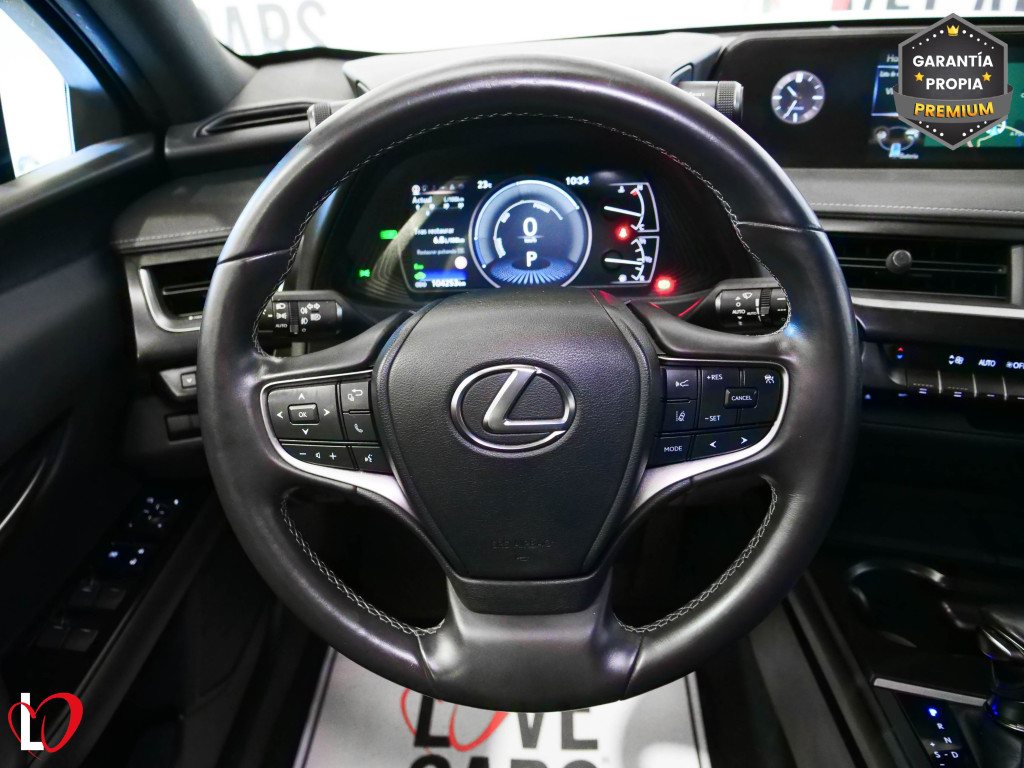 LEXUS UX 250H HYBRID 2WD 184 de segunda mano