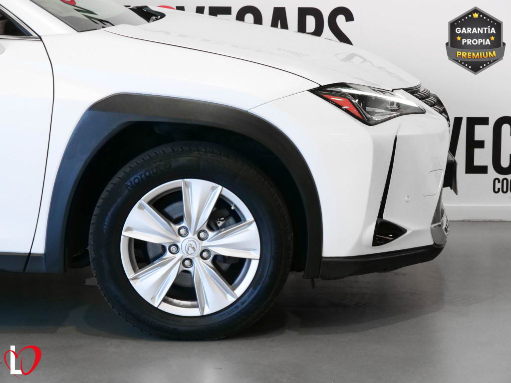 LEXUS UX 250H HYBRID 2WD 184 de segunda mano