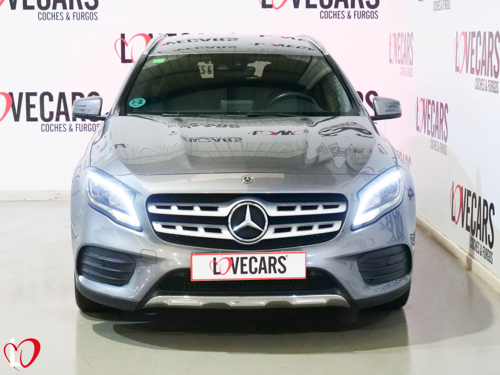 MERCEDES GLA 200 D AUTOMÁTICO AMG 136 de segunda mano