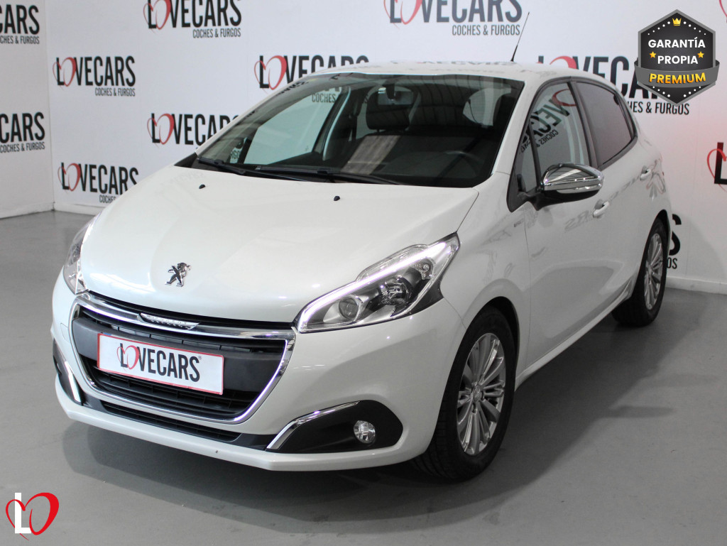 PEUGEOT 208 1.2 STYLE PURETECH 82 de segunda mano