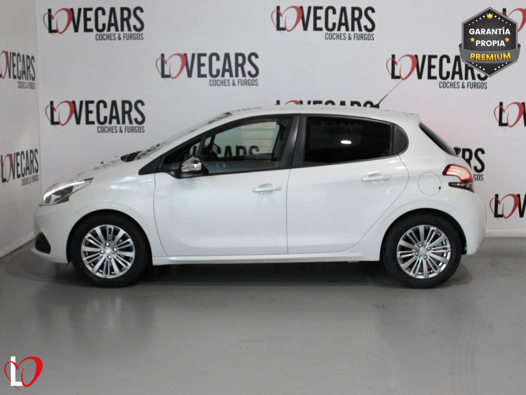 PEUGEOT 208 1.2 STYLE PURETECH 82 de segunda mano