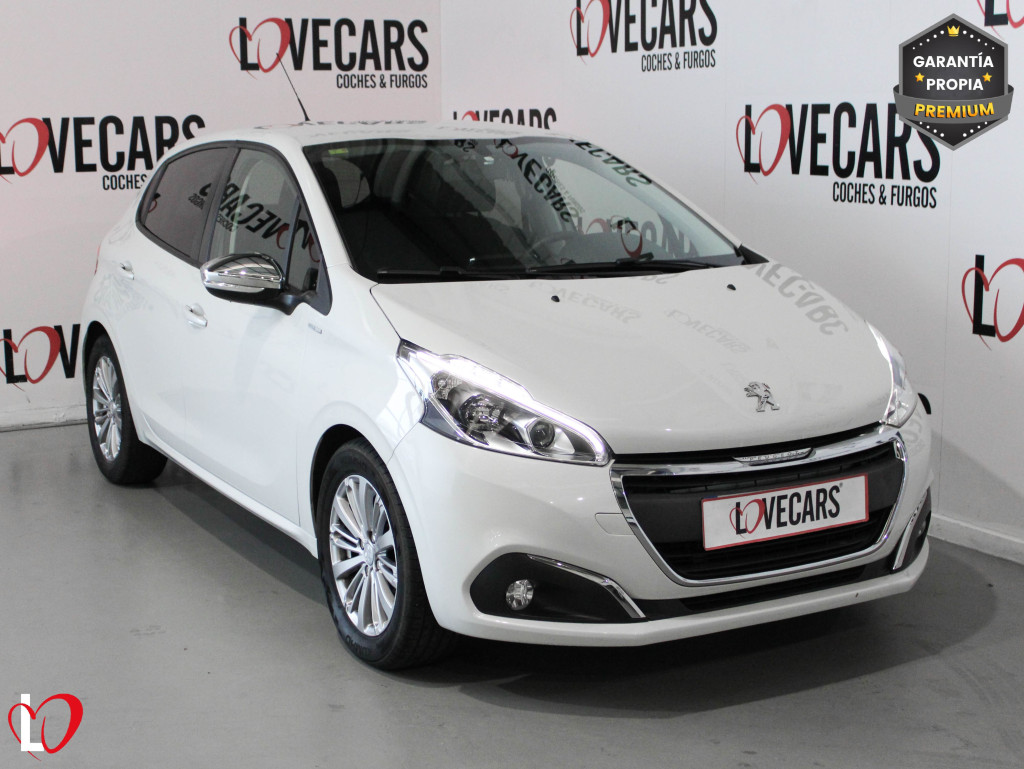 PEUGEOT 208 1.2 STYLE PURETECH 82 de segunda mano