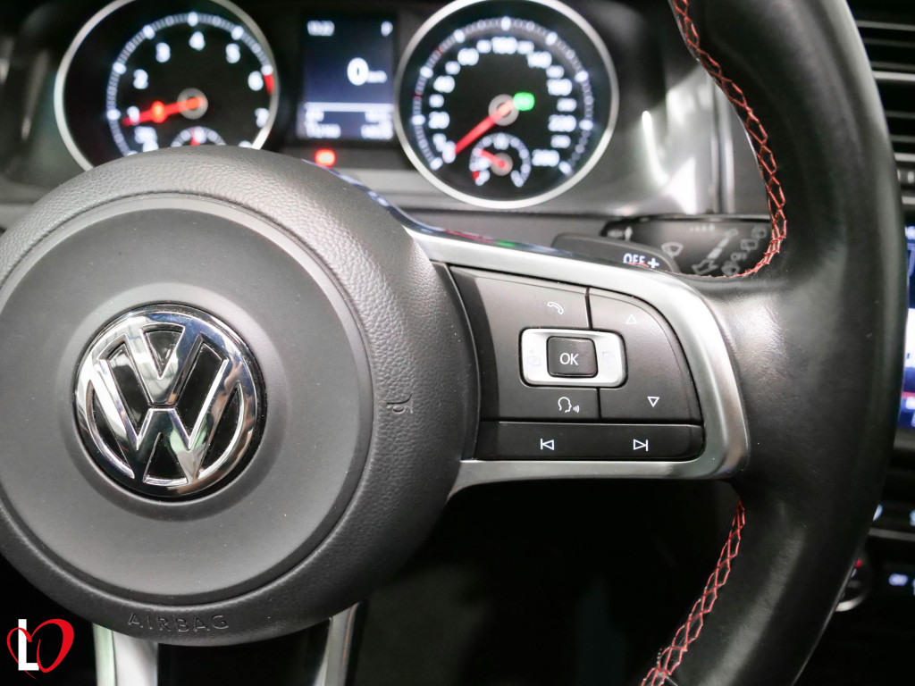 VOLKSWAGEN GOLF 2.0 GTI DSG 5P 230CV de segunda mano