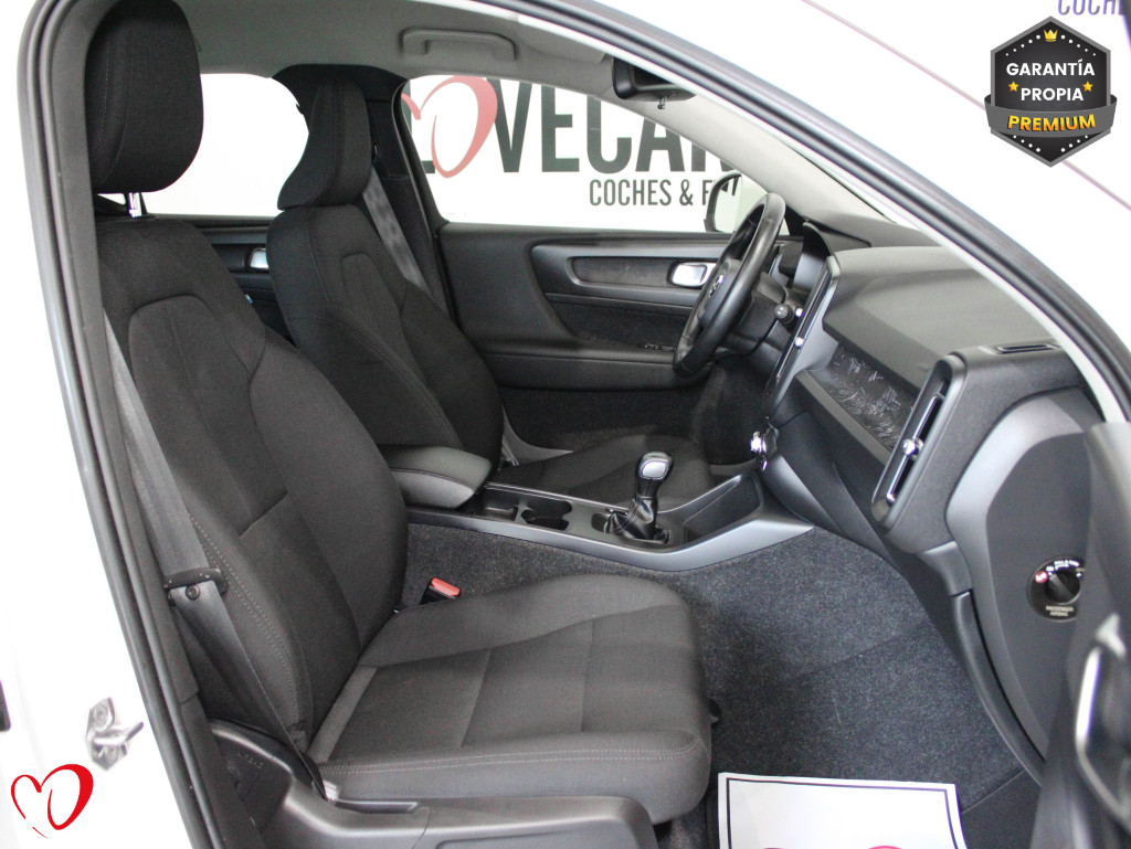 VOLVO XC 40 2.0 D3 2WD 150 de segunda mano