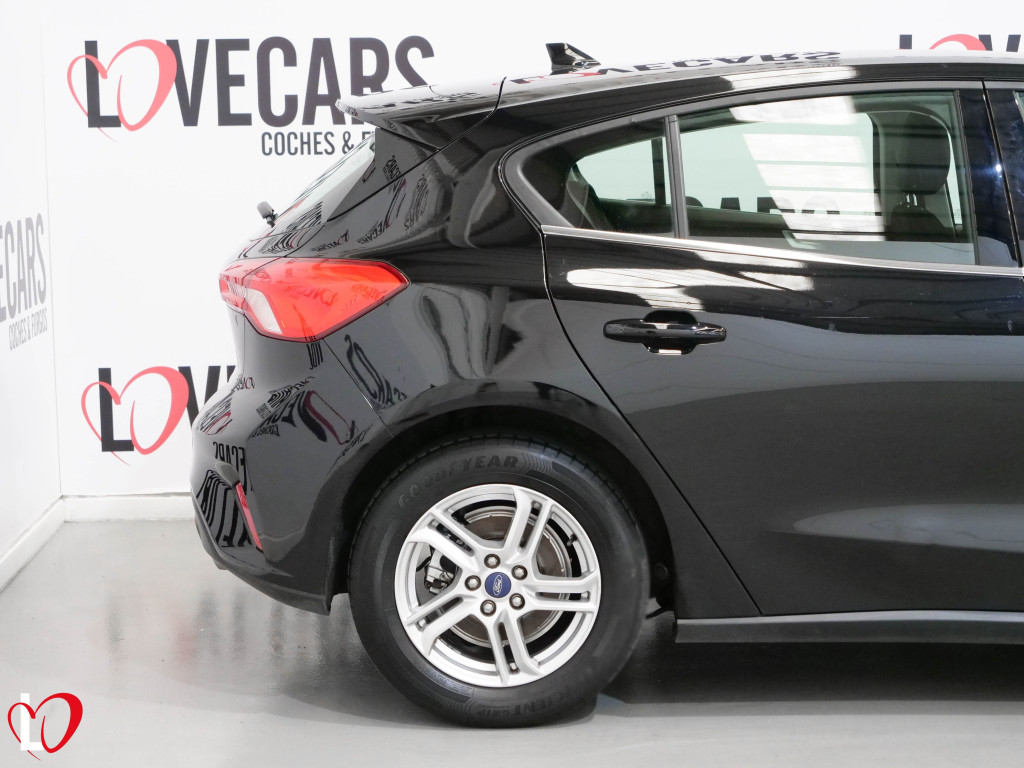 FORD FOCUS 1.5 TDCI ECOBLUE TREND + 6 VEL 120 de segunda mano