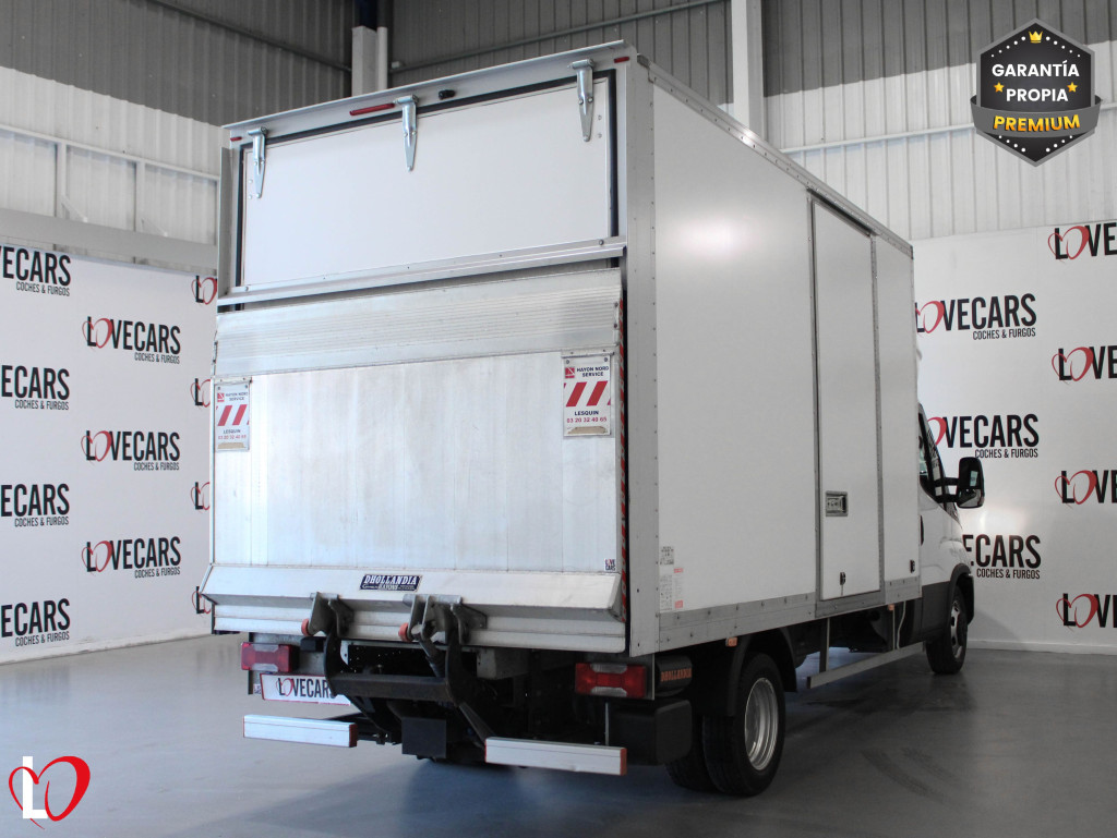 IVECO DAILY CAJA 3.0D CAJA C/PLATAFORMA 20 M3 160 de segunda mano