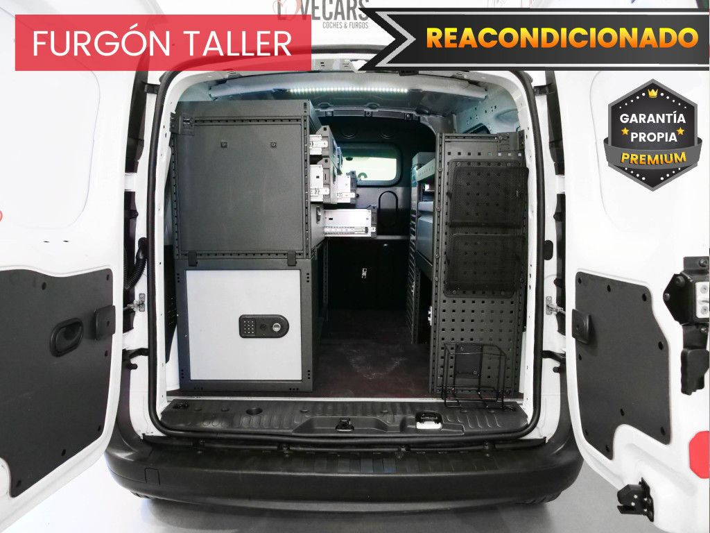 RENAULT KANGOO 1.5 DCI FURGÓN TALLER GPS 6 VEL 80 de segunda mano