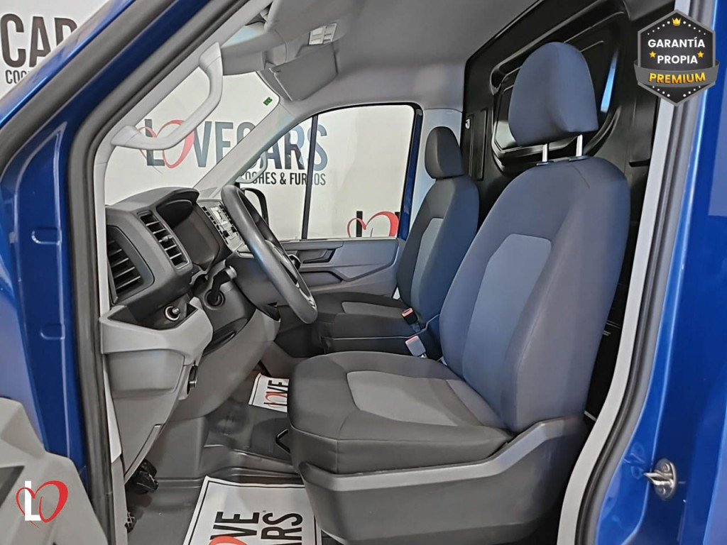 VOLKSWAGEN CRAFTER 2.0 TDI 30 FURGÓN CERRADO 102 de segunda mano